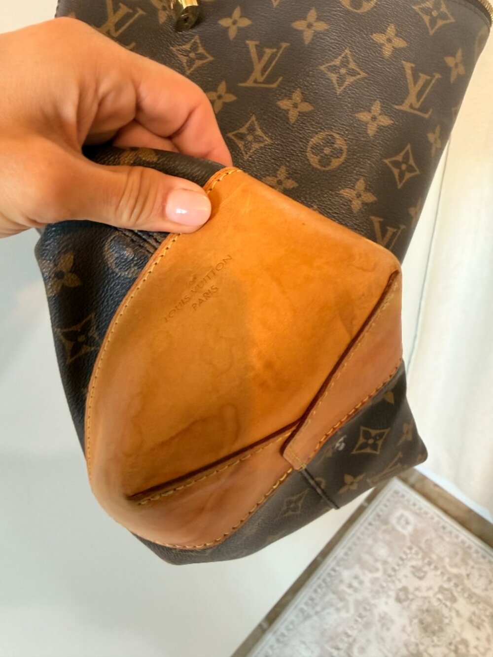 Louis Vuitton Berri MM Monogram Shoulder Bag Tote - Picture 4 of 9